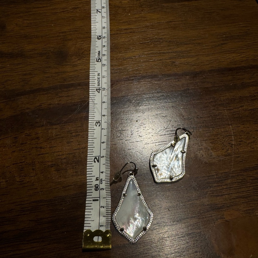 Kendra Scott Iridescent Silver Earrings - Picture 2 of 2